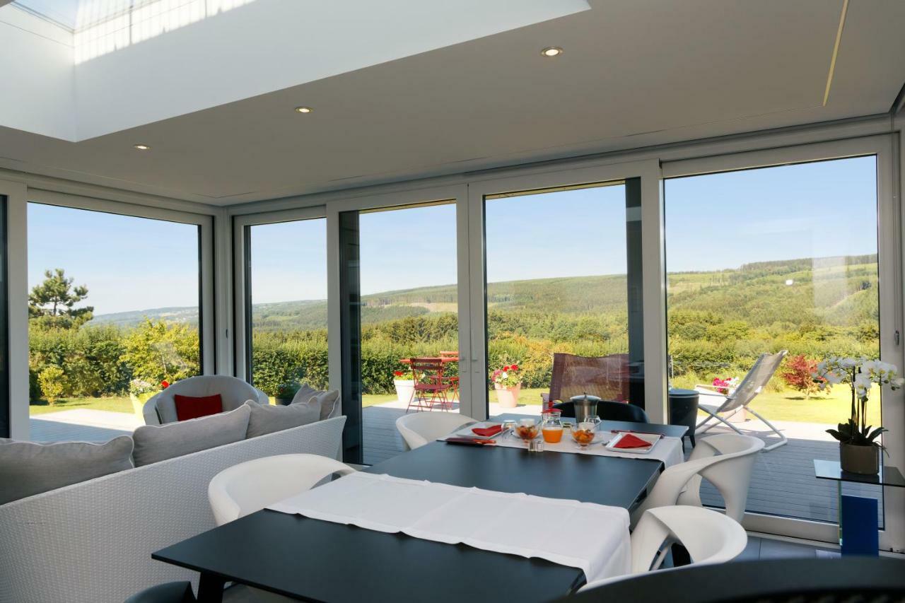 The View Hotel ฟรองกอร์ช็องป์ ภายนอก รูปภาพ